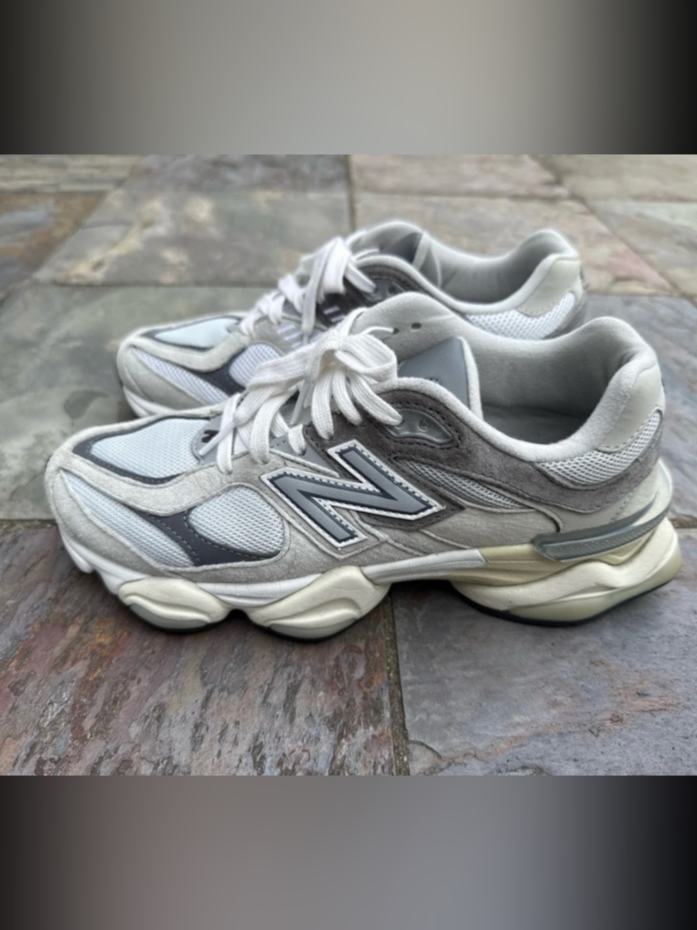 New Balance women White & Gray Retro Runner Sneakers